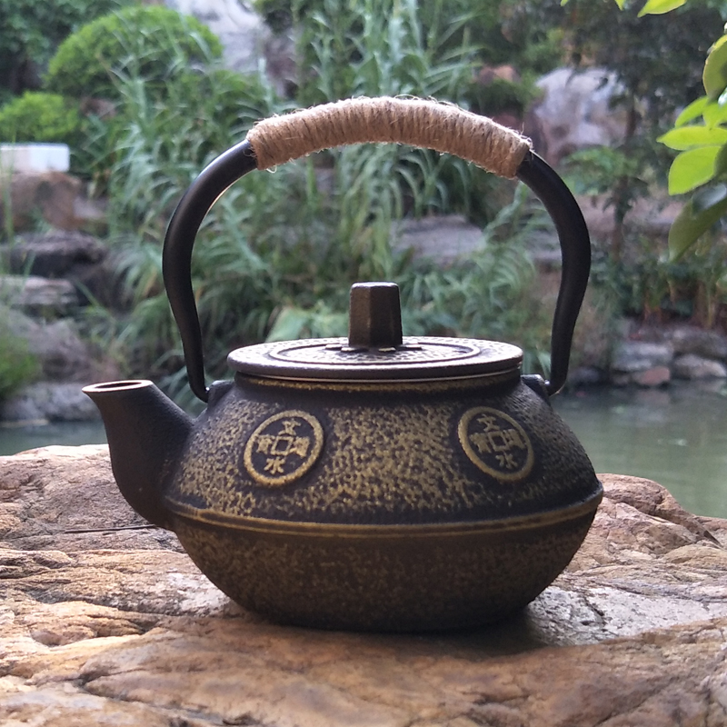 إبريق شاي ياباني من الحديد الز - مراجعة Cast Iron Tetsubin وسعره